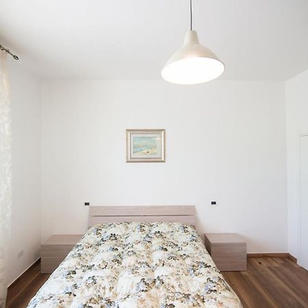 Casa Vacanze Raggio Di Sole Montegridolfo Luaran gambar