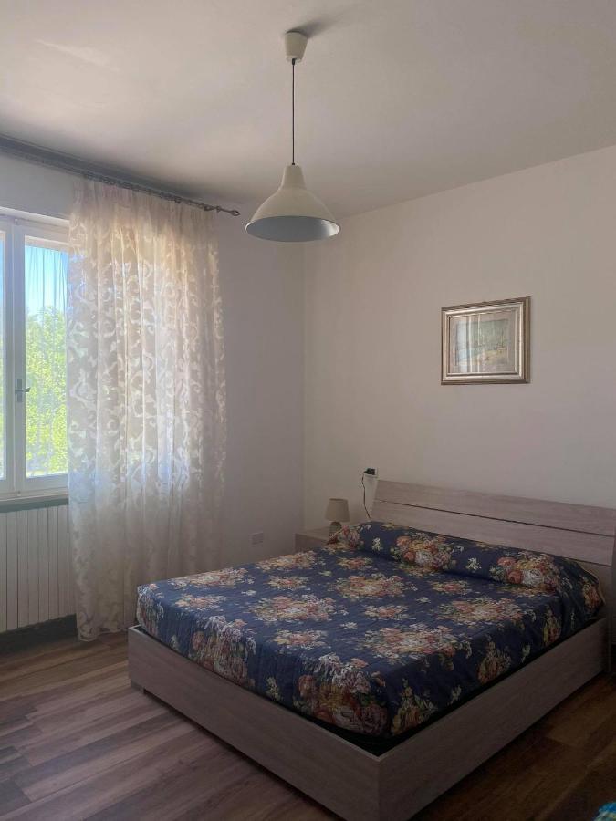 Casa Vacanze Raggio Di Sole Montegridolfo Luaran gambar