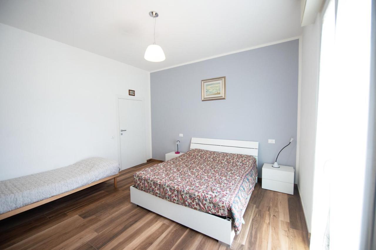 Casa Vacanze Raggio Di Sole Montegridolfo Luaran gambar